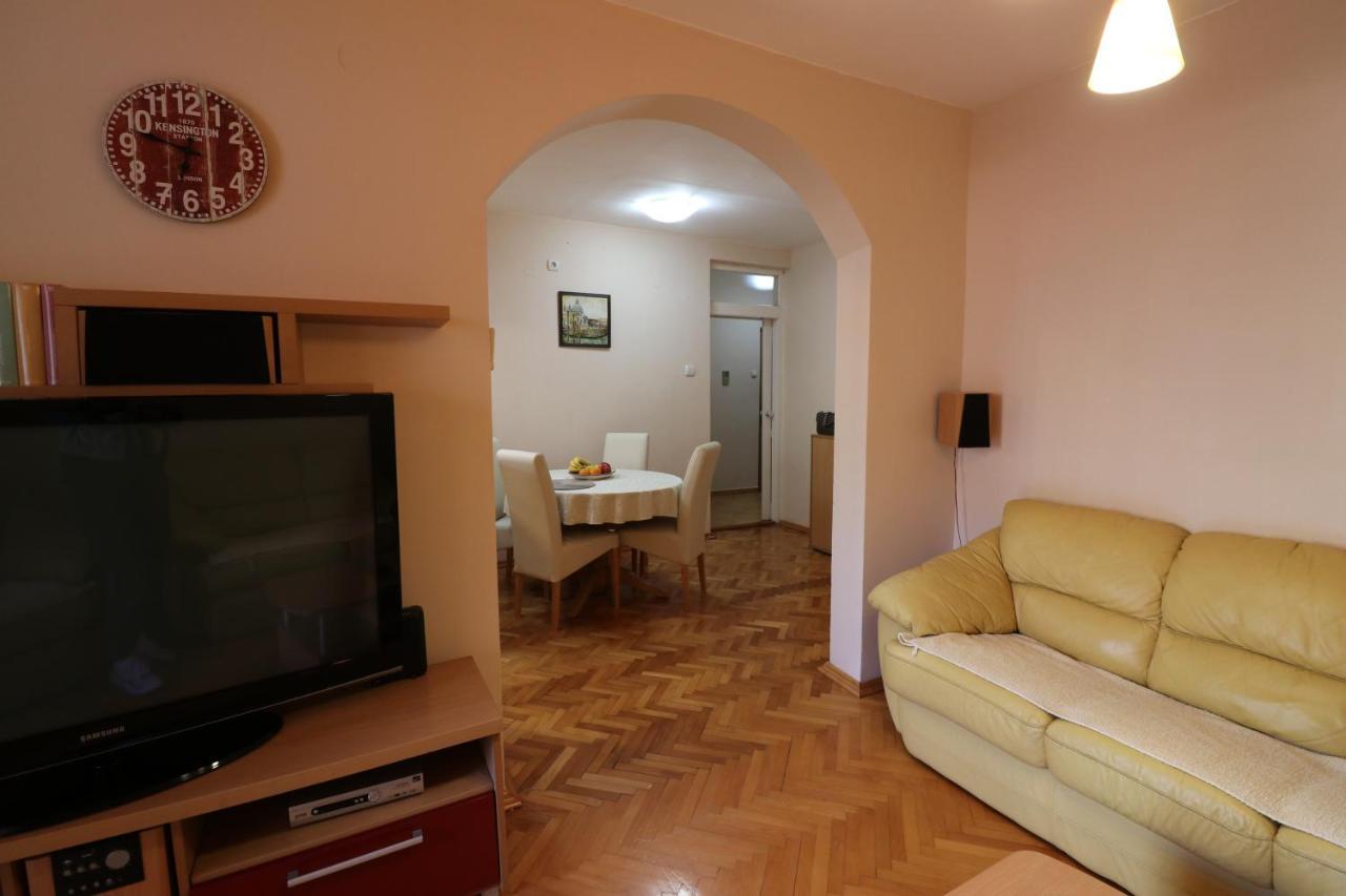 Apartment Nina Kotor Exterior photo